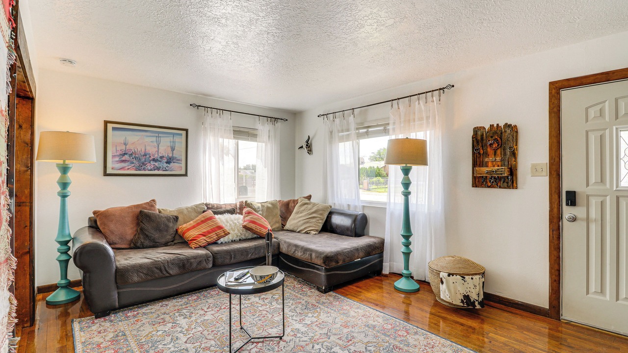 Photo of Bedroom in South Valley