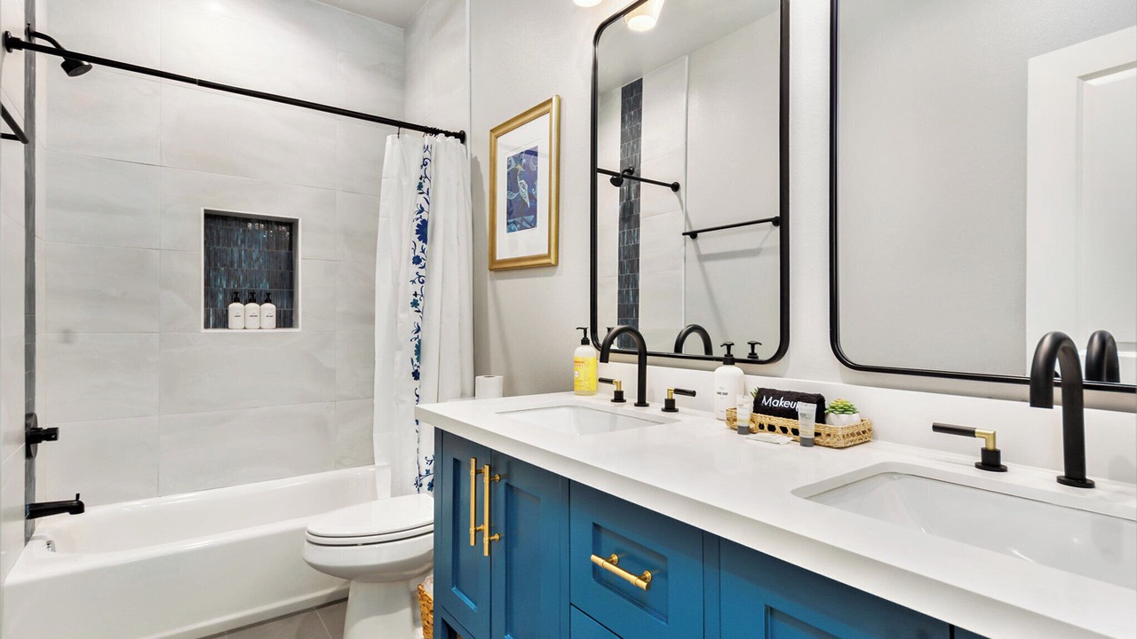 Photo of Bathroom in Galveston