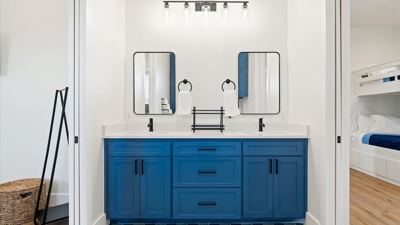 Photo of Bathroom in Granite Shoals