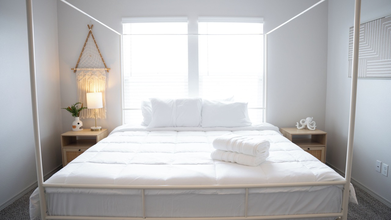 Photo of Bedroom in Biggs Field