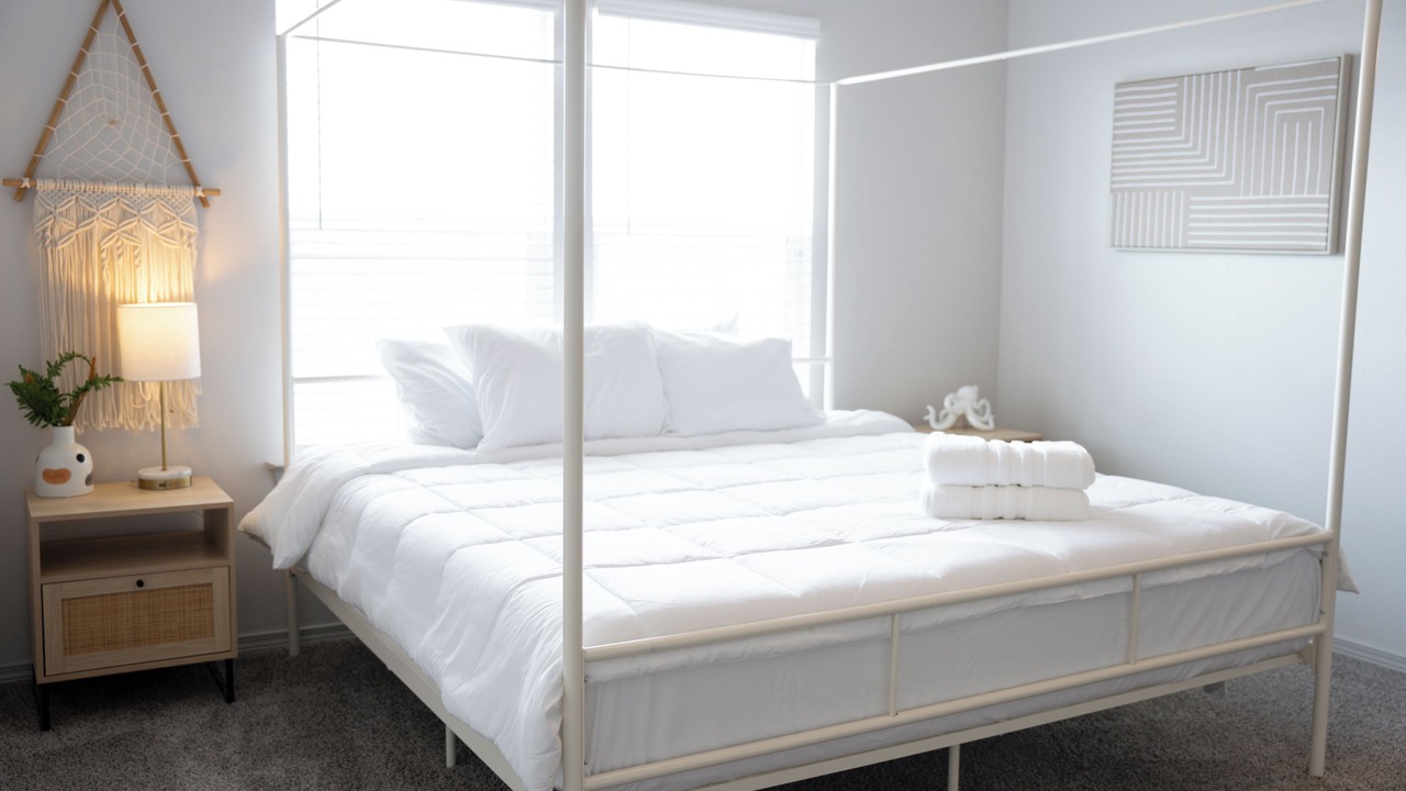 Photo of Bedroom in Biggs Field
