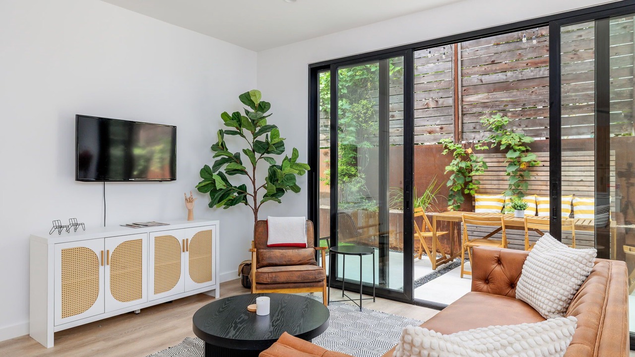 Photo of Livingroom in Dawson