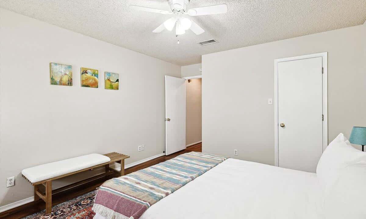 Photo of Bedroom in South Arlington