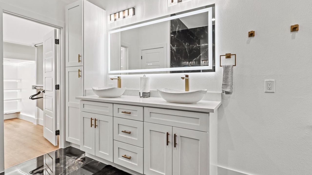 Photo of Bathroom in West Dallas
