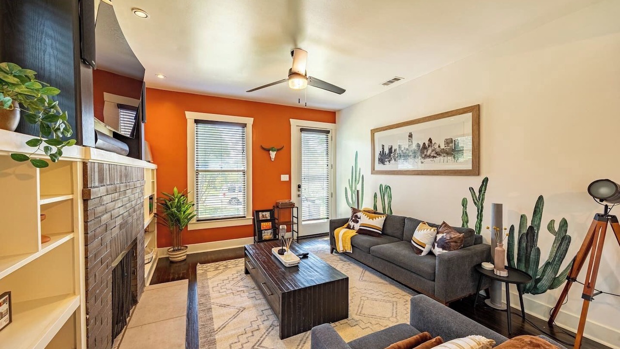 Photo of Livingroom in Travis Heights