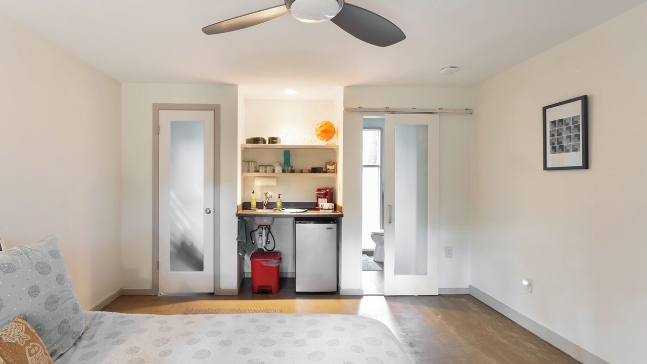 Photo of Bedroom in Barton Hills