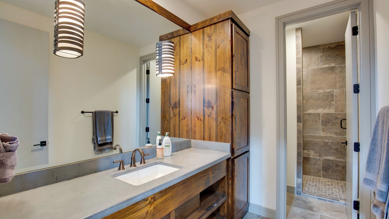 Photo of Bathroom in Elmo