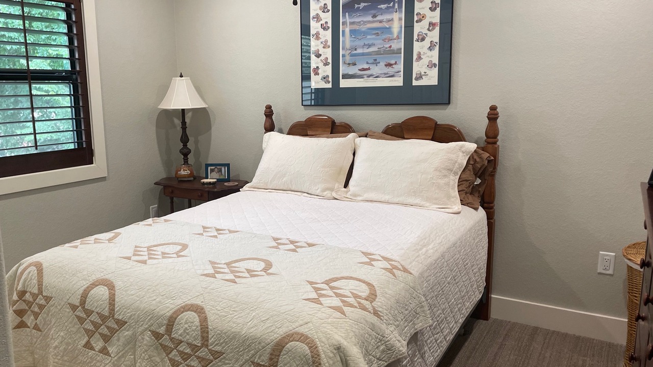 Photo of Bedroom in Caldwell