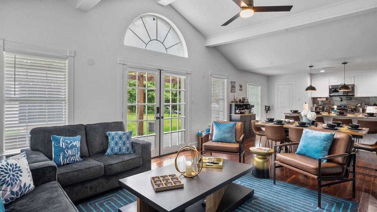 Photo of Livingroom in Lakeside