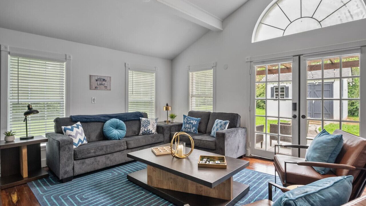 Photo of Livingroom in Lakeside