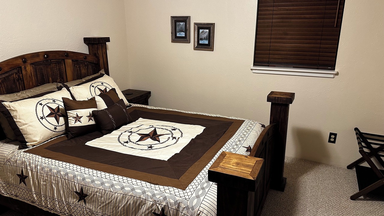Photo of Bedroom in Ruidoso