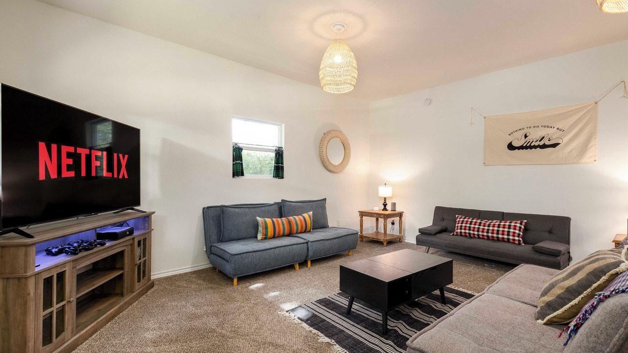 Photo of Livingroom in Dennis