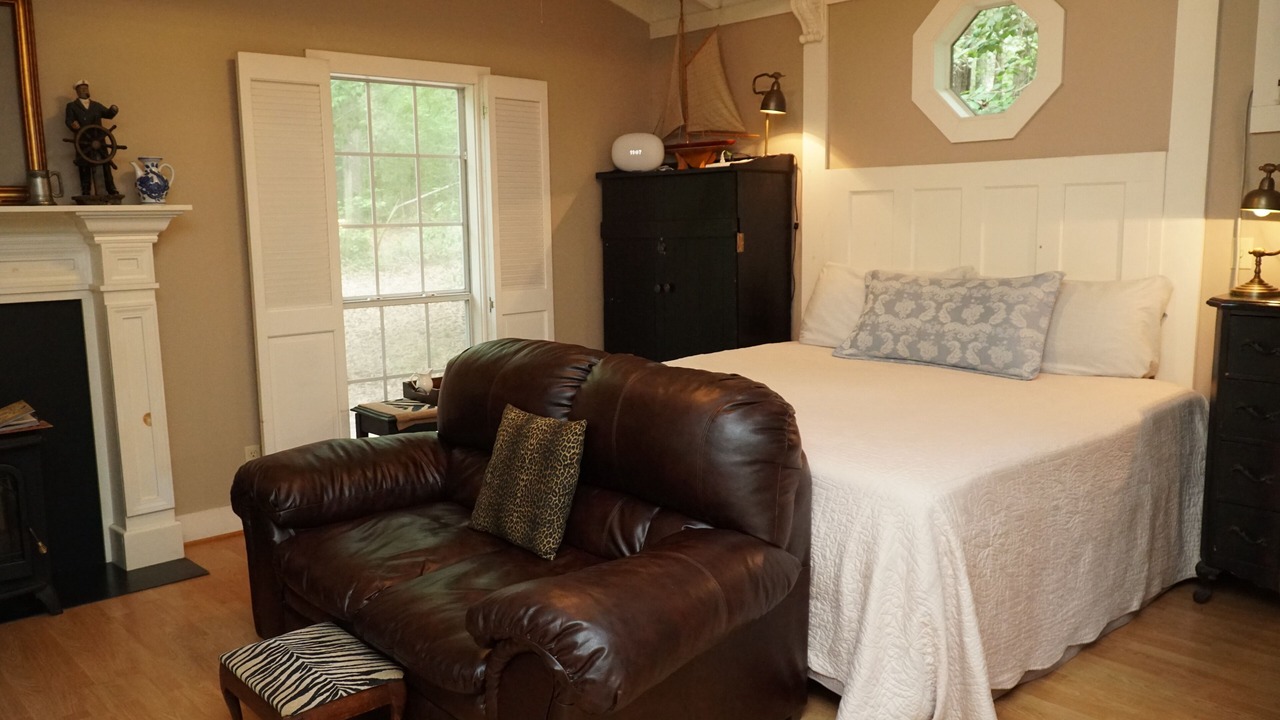 Photo of Bedroom in Nacogdoches