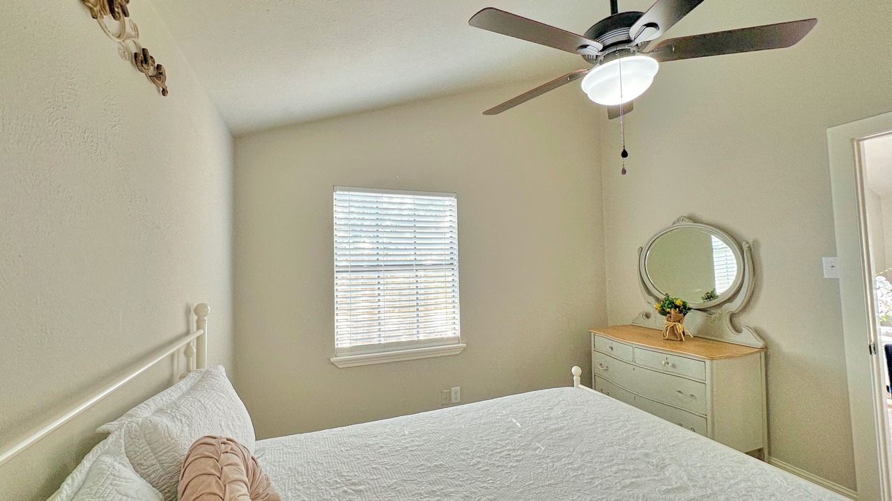 Photo of Bedroom in The Colony