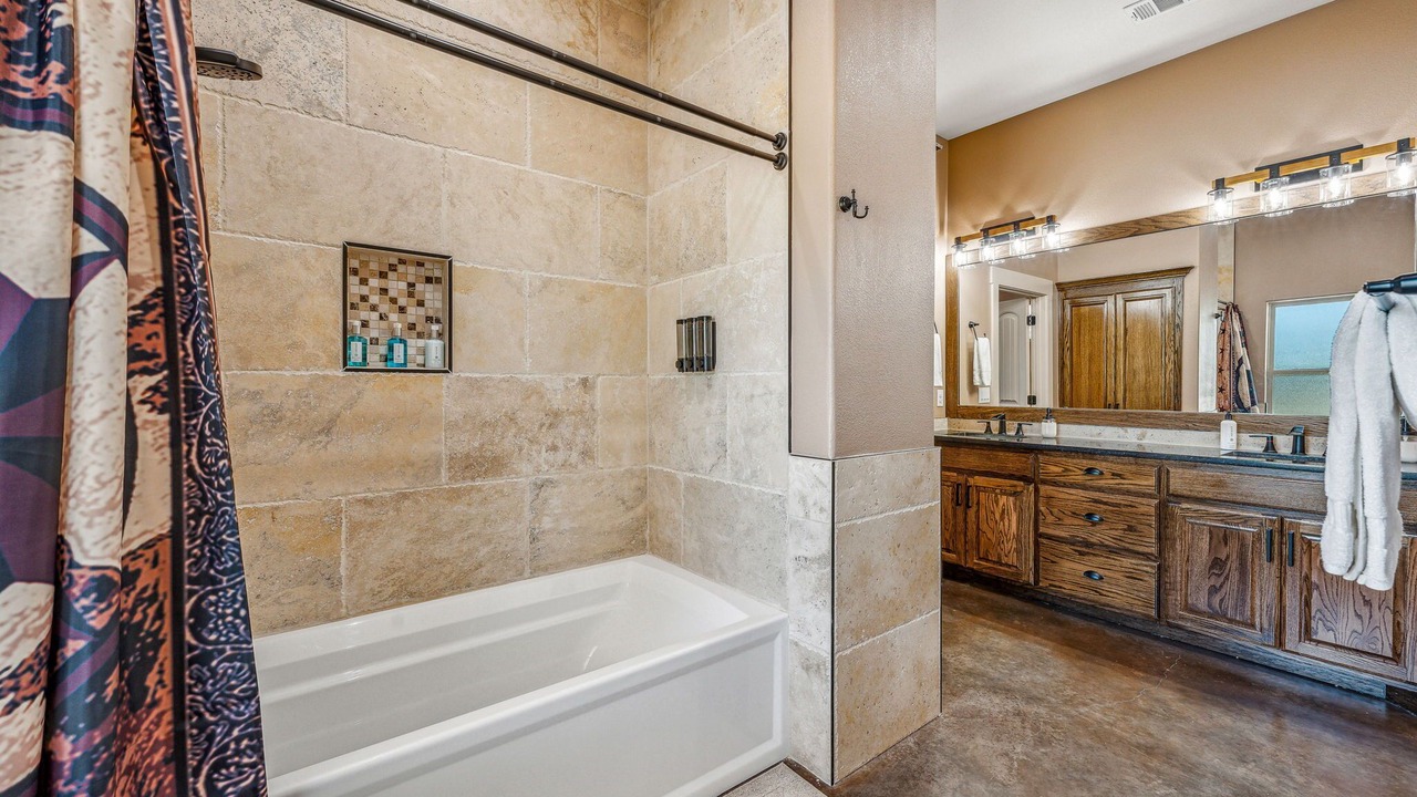 Photo of Bathroom in Paluxy