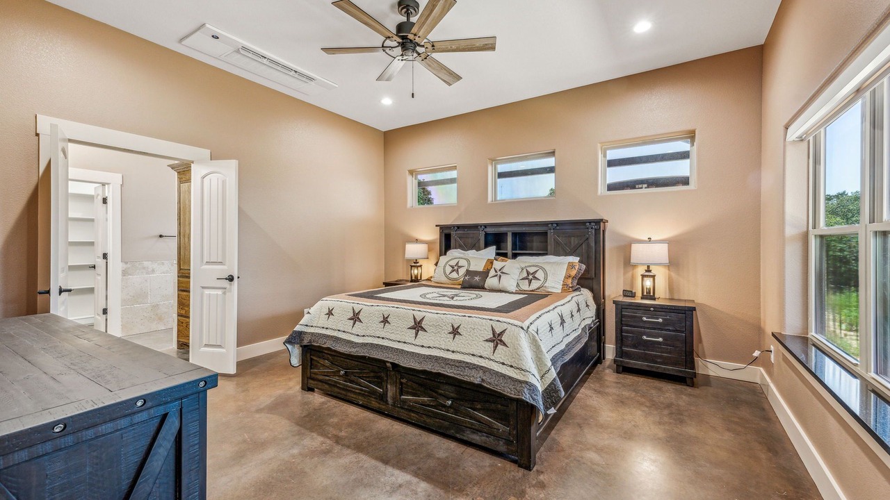 Photo of Bedroom in Paluxy