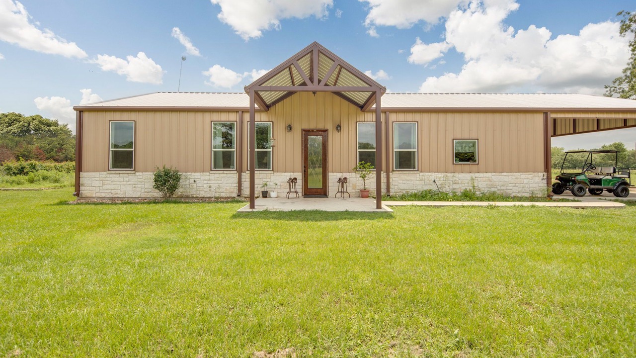 Photo of Outdoor in Bryan