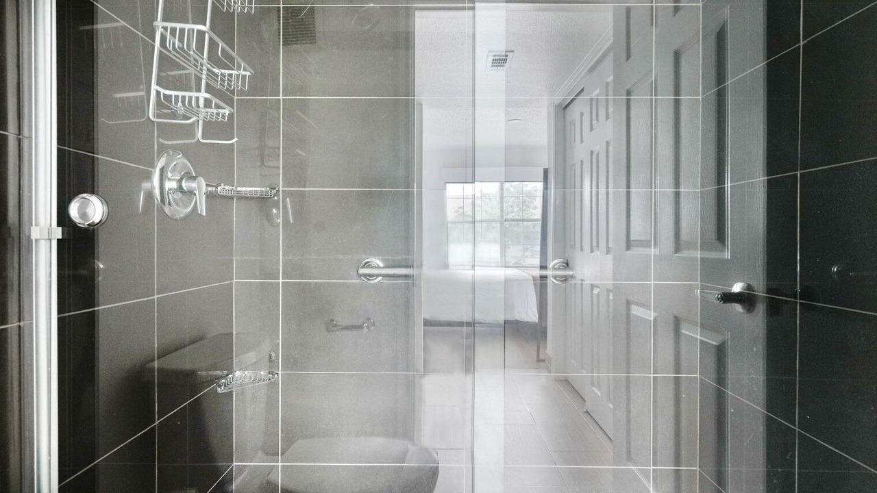 Photo of Bathroom in Gateway