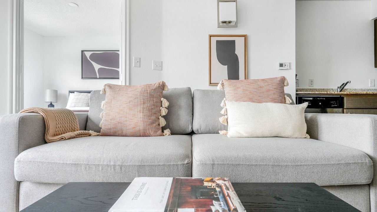 Photo of Livingroom in Gateway