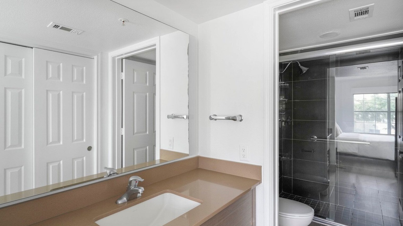 Photo of Bathroom in Gateway