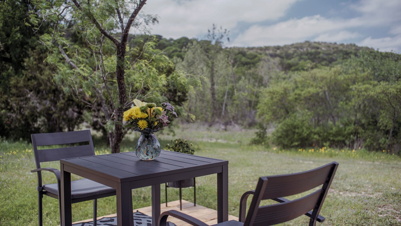 Photo of Outdoor in Oatmeal