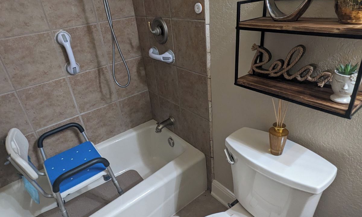 Photo of Bathroom in Scenic Oaks