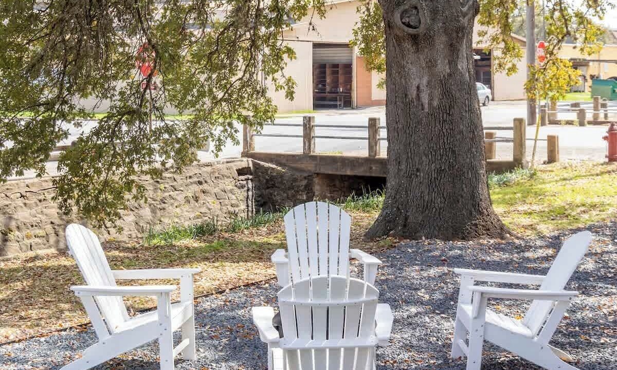 Photo of Outdoor in La Grange