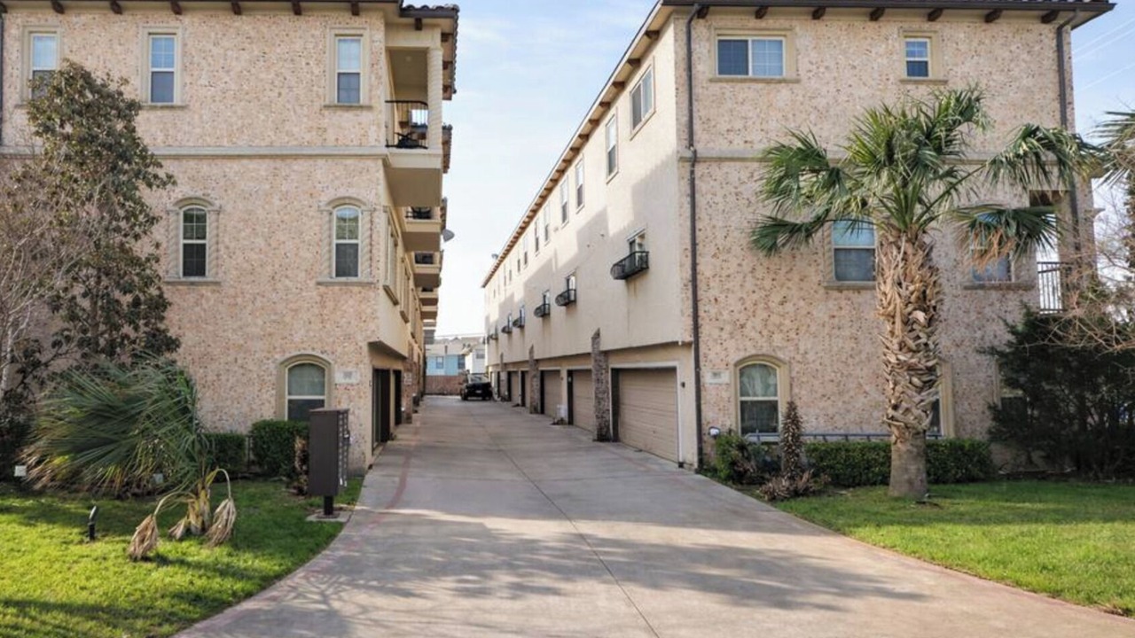 Photo of Outdoor in Knox - Henderson