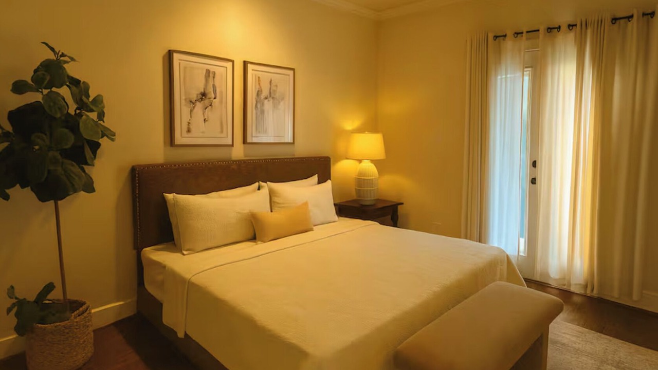 Photo of Bedroom in Knox - Henderson