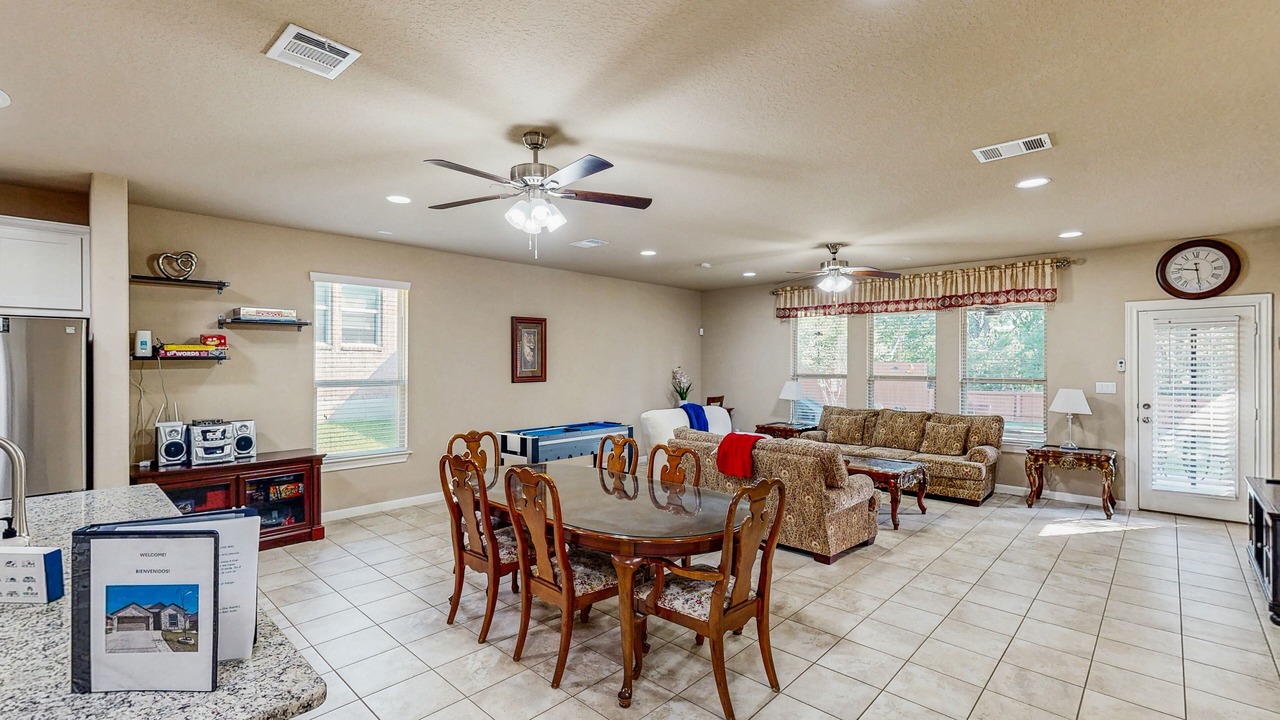 Photo of Livingroom in Scenic Oaks