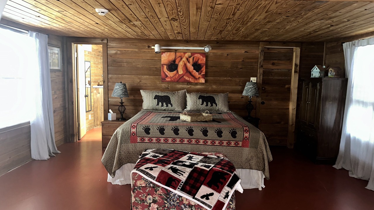 Photo of Bedroom in Granbury