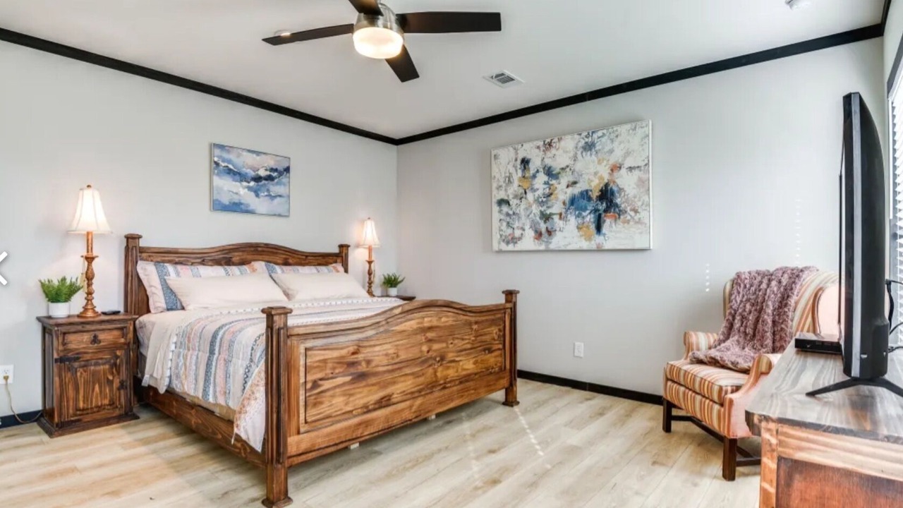 Photo of Bedroom in Graford