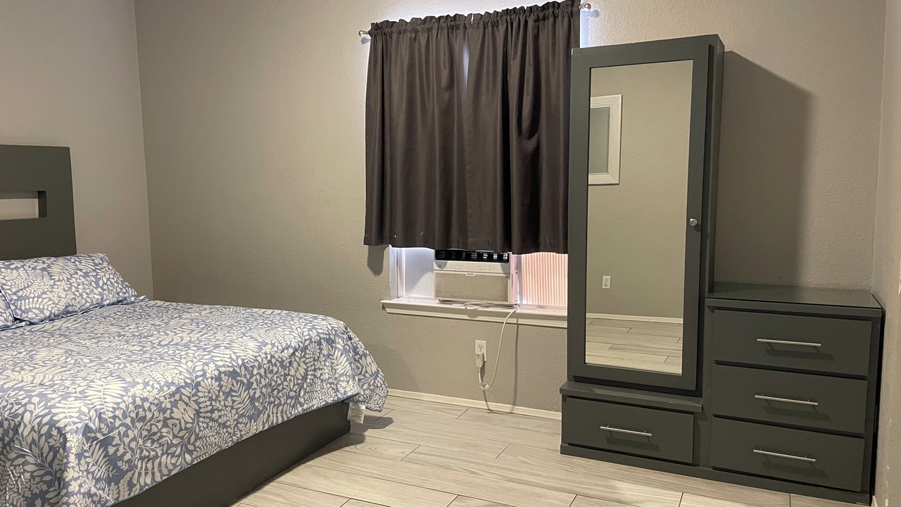 Photo of Bedroom in Biggs Field