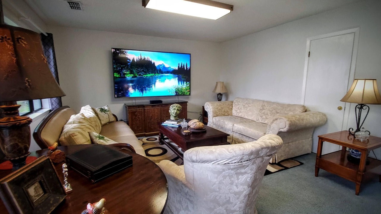 Photo of Livingroom in Berryville