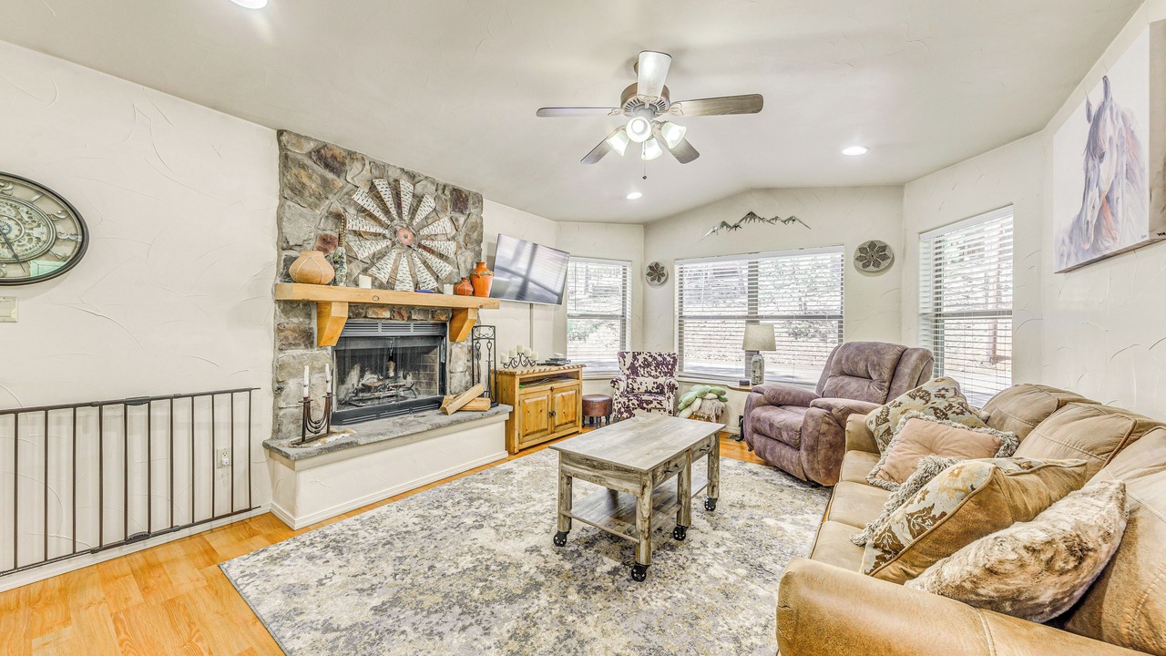 Photo of Livingroom in Ruidoso