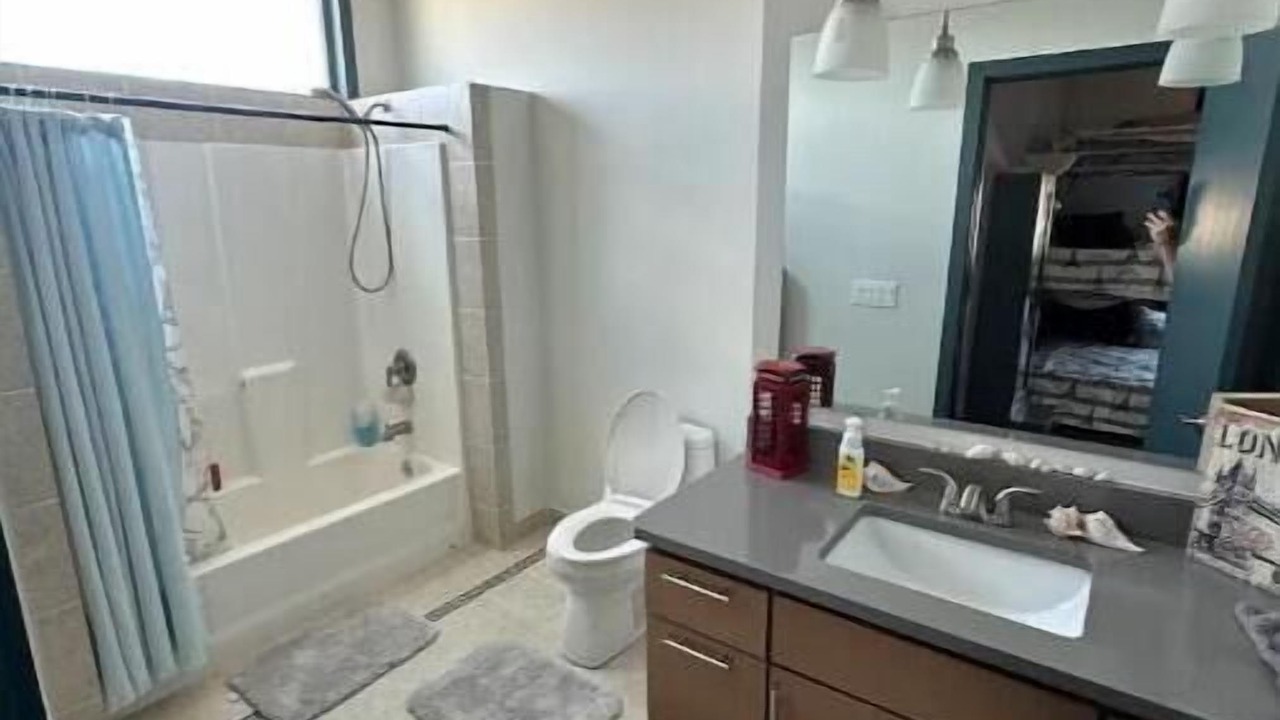 Photo of Bathroom in Truth or Consequences
