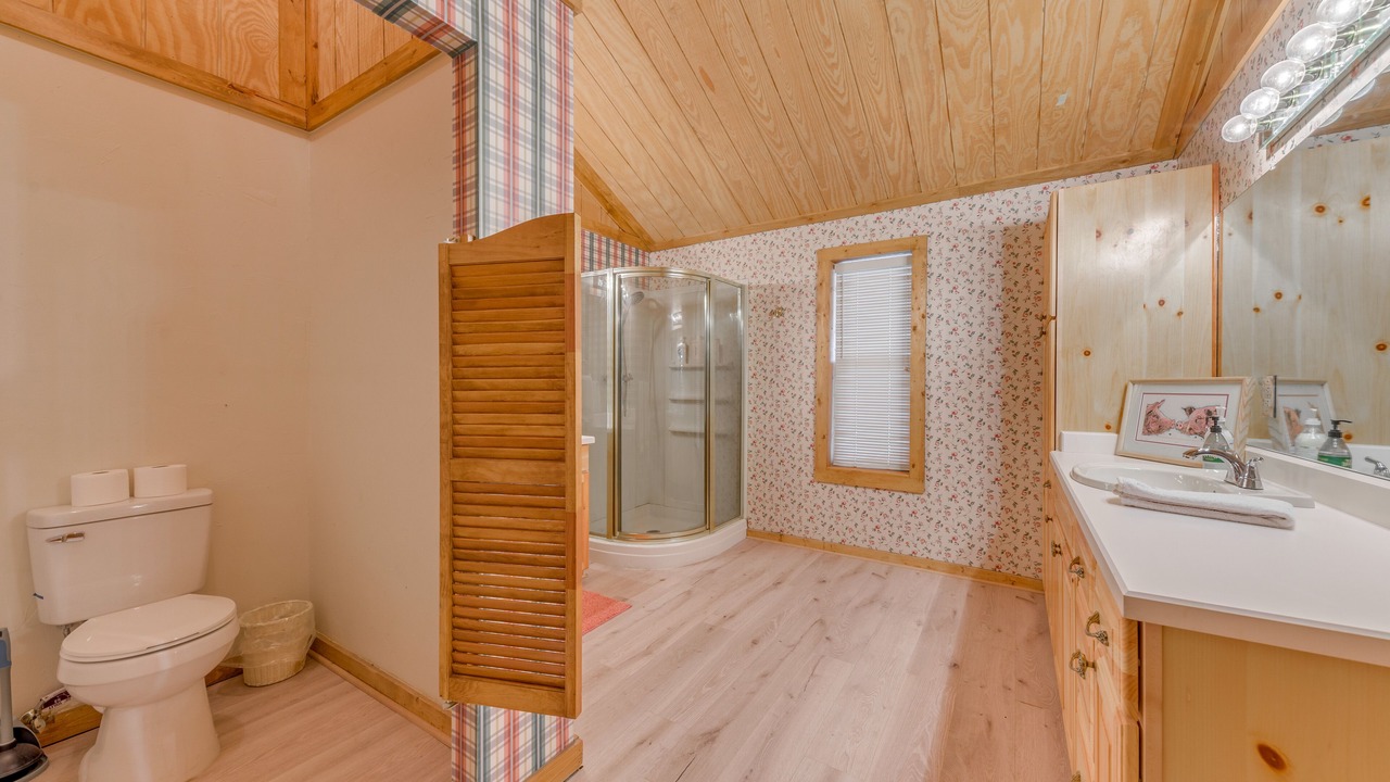 Photo of Bathroom in Bear Park