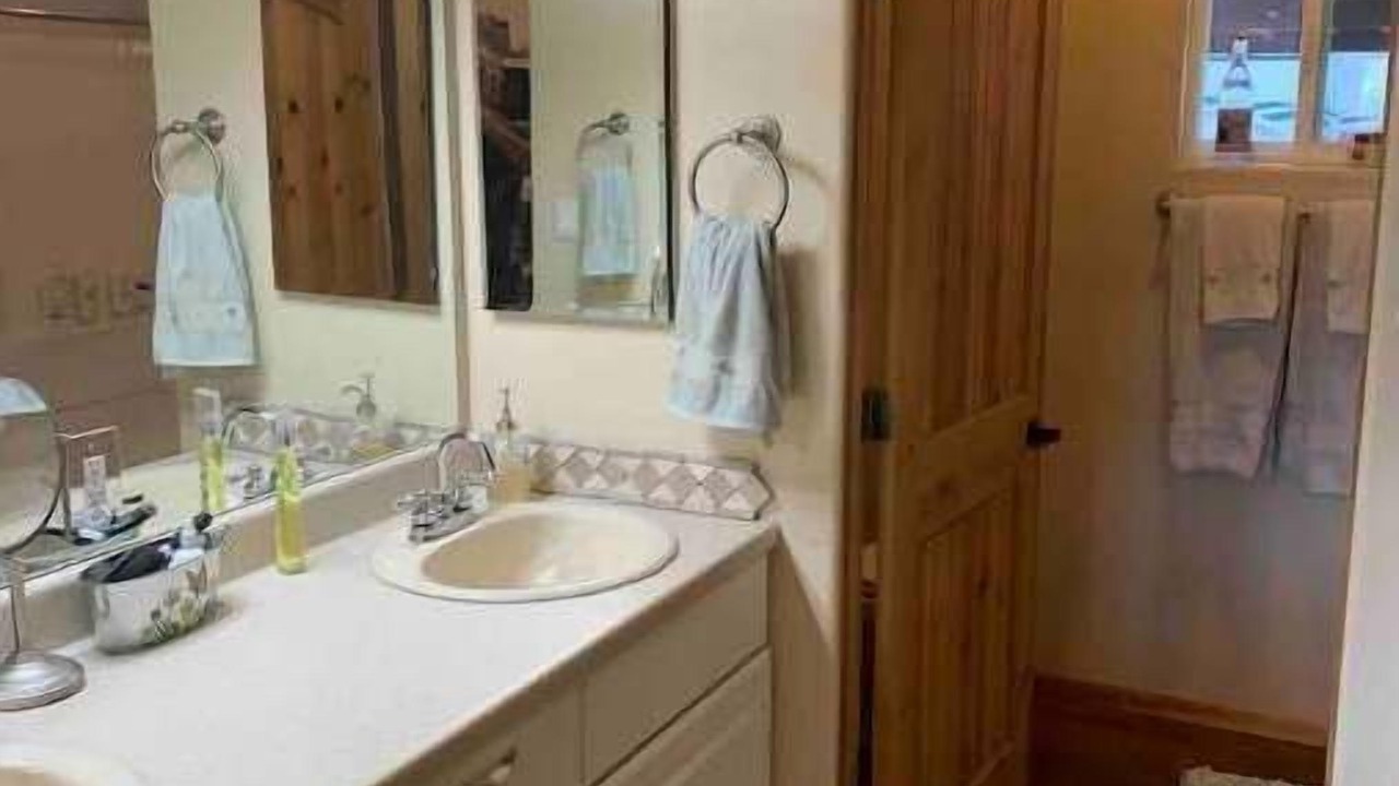 Photo of Bathroom in Tijeras