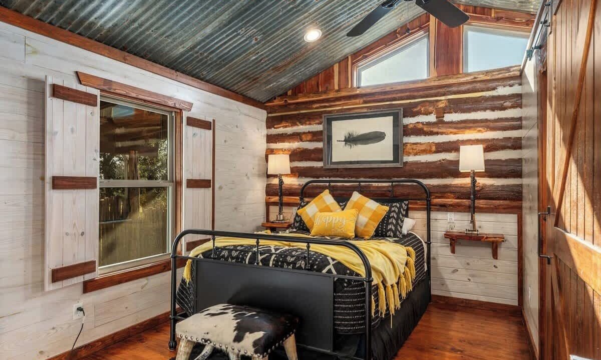 Photo of Bedroom in Fredericksburg