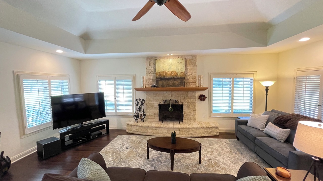 Photo of Livingroom in Barton Creek Lakeside