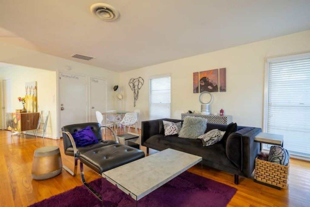Photo of Livingroom in Texas Medical Center
