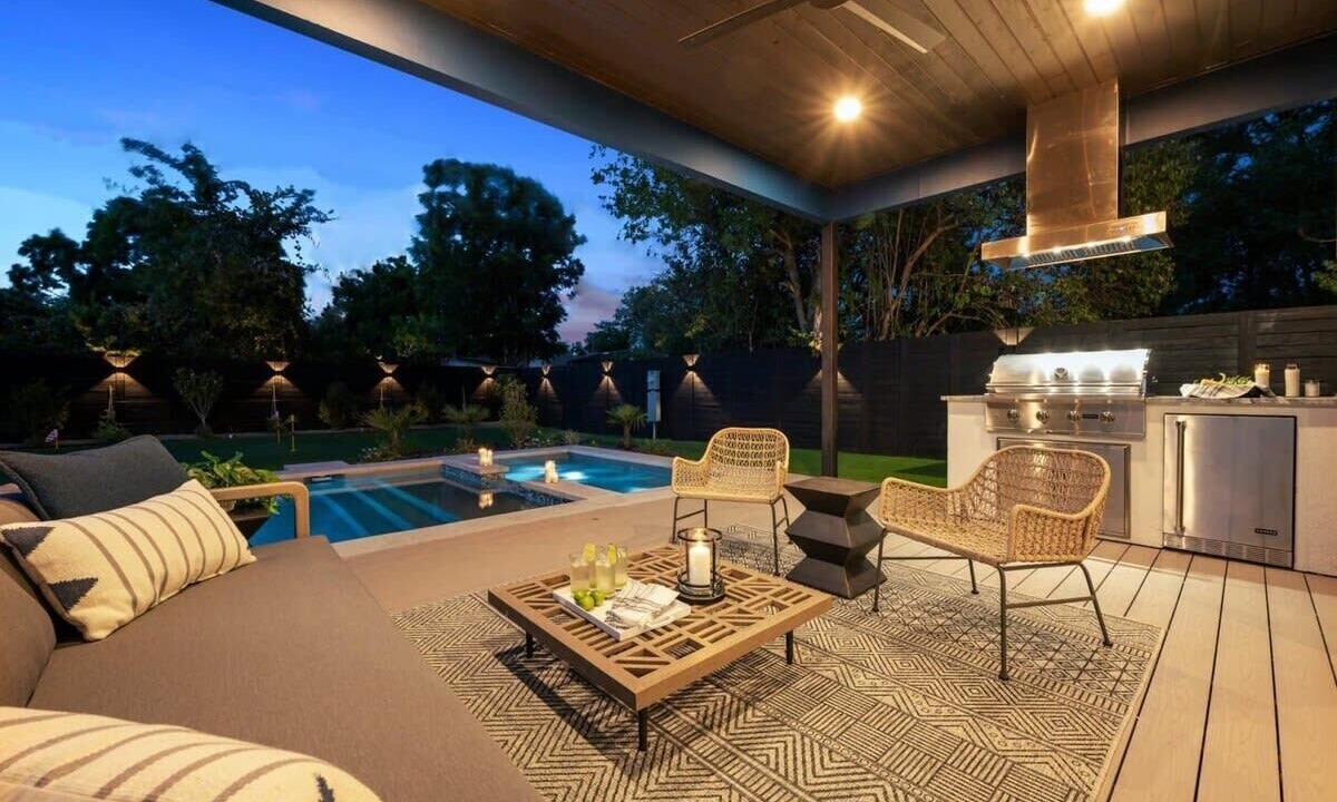 Photo of Patio Balcony in Montopolis
