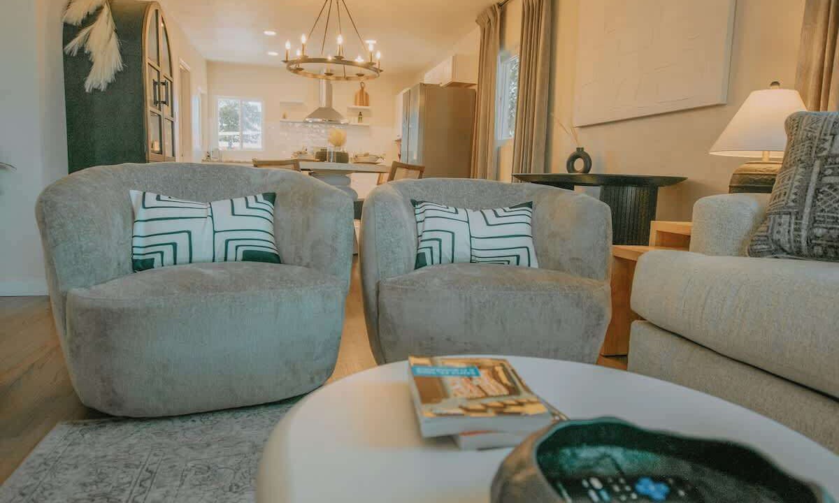 Photo of Livingroom in Albuquerque