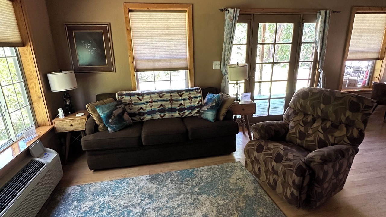 Photo of Livingroom in Aztec