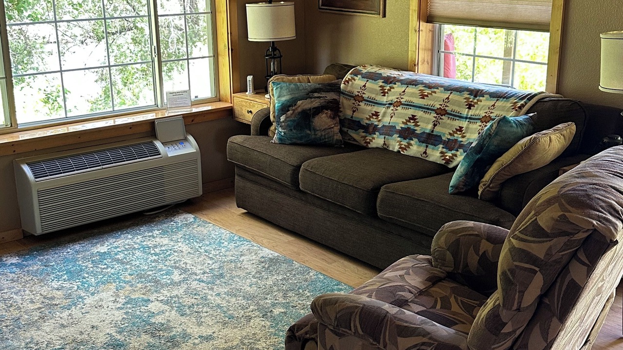 Photo of Livingroom in Aztec