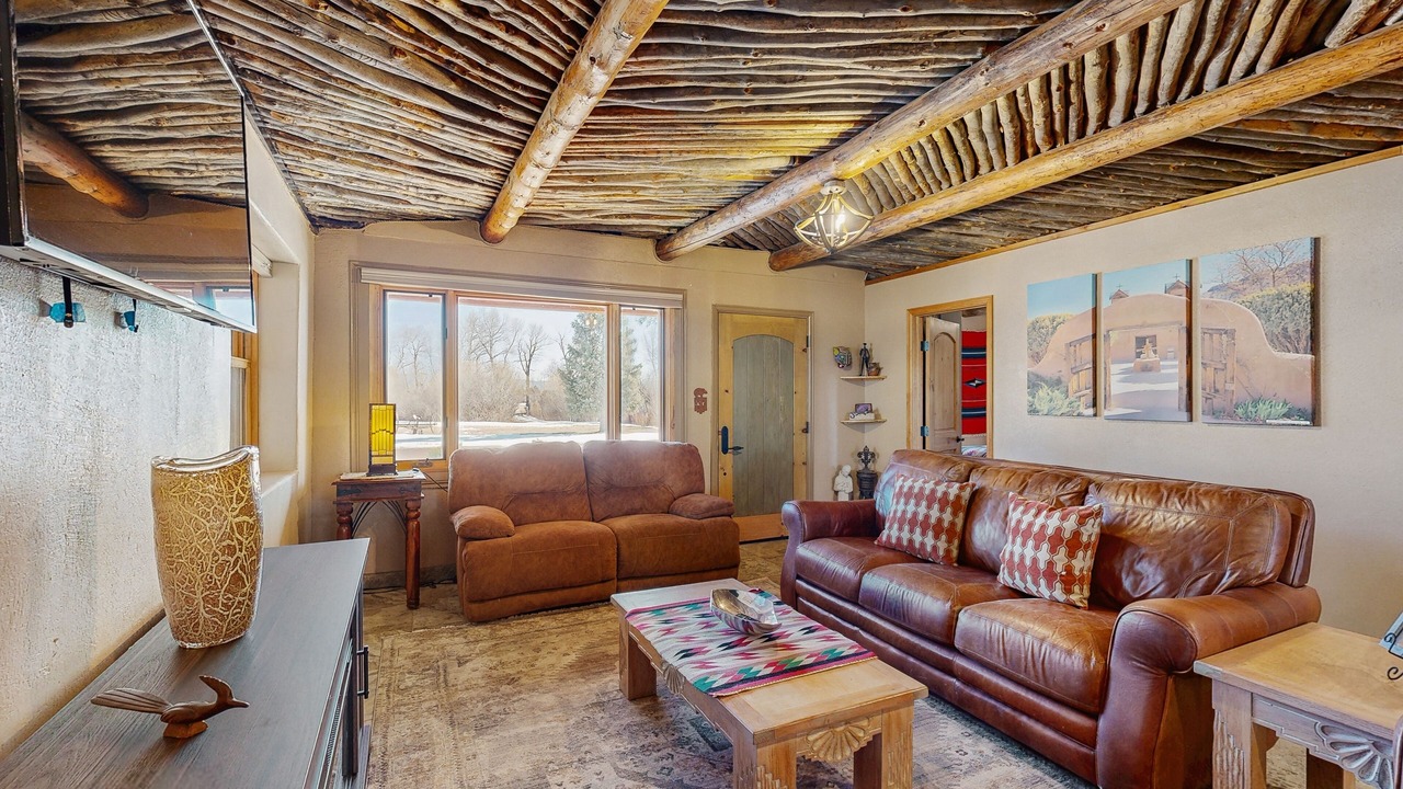 Photo of Livingroom in Arroyo Seco