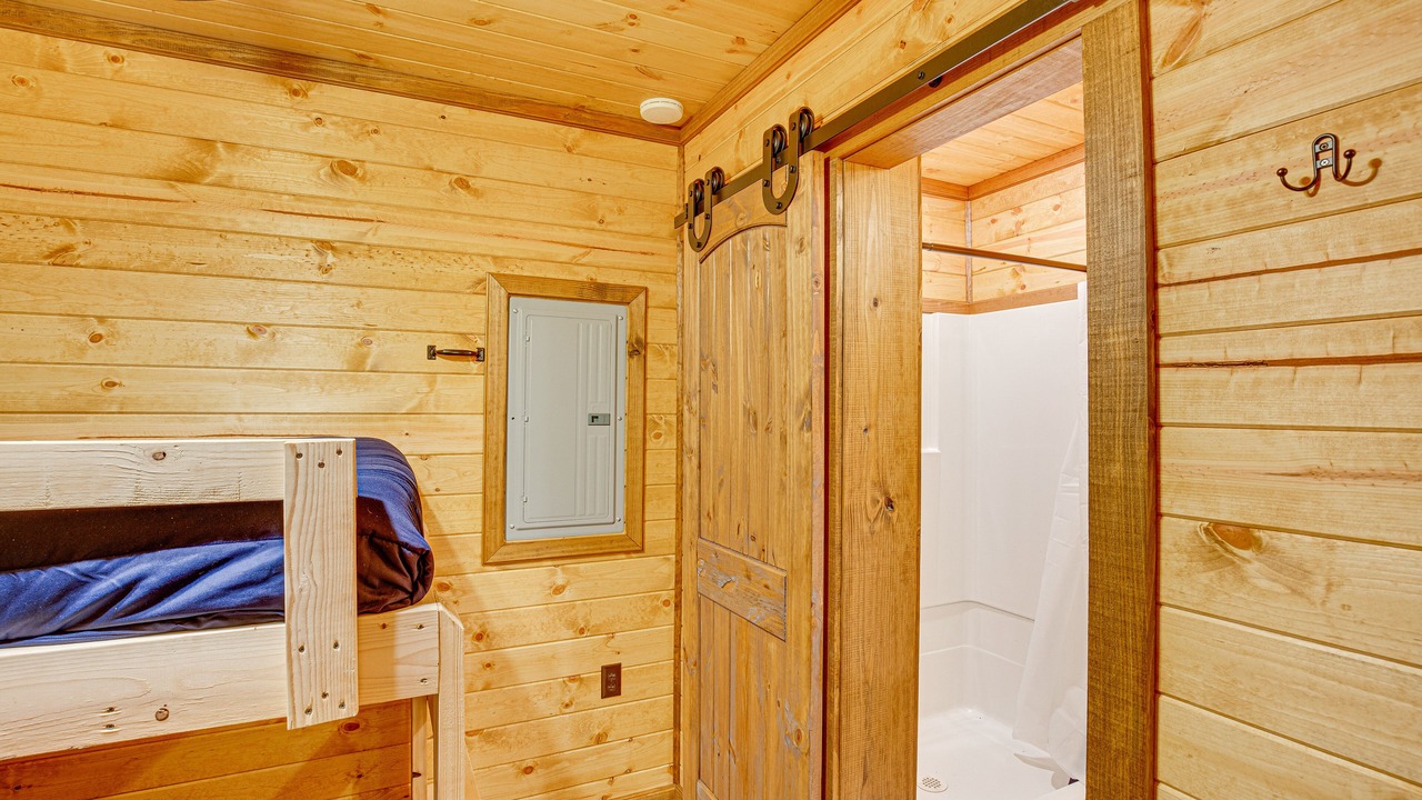 Photo of Bedroom in Quitman