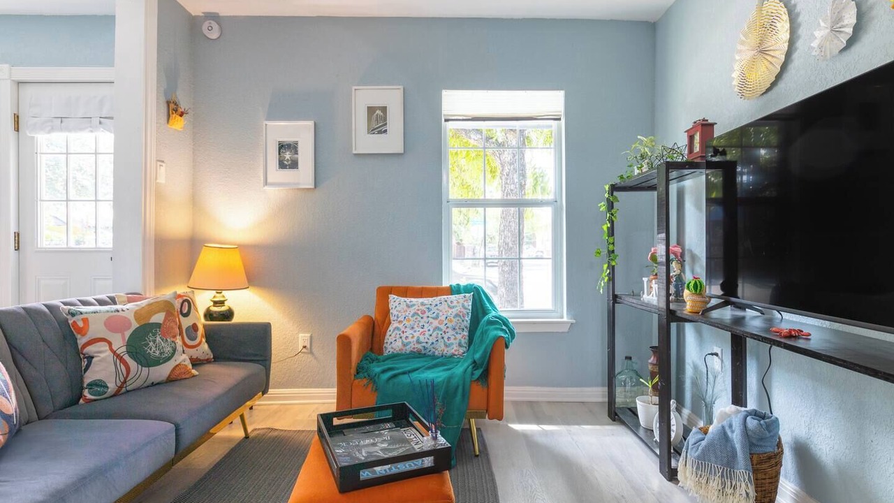 Photo of Livingroom in Holly