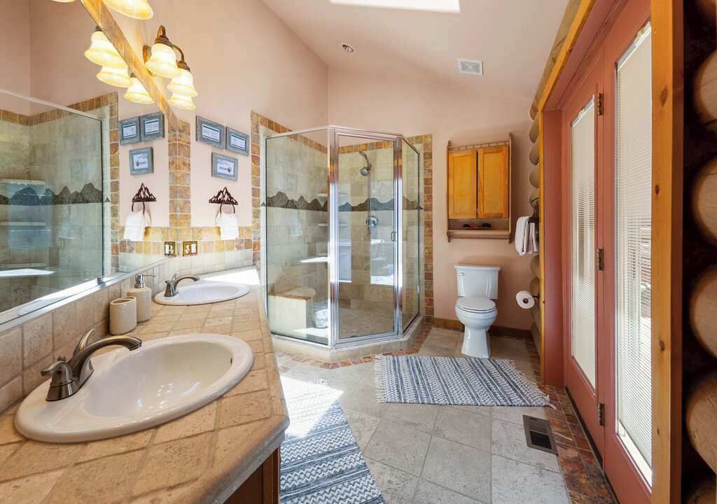 Photo of Bathroom in Cascade-Chipita Park