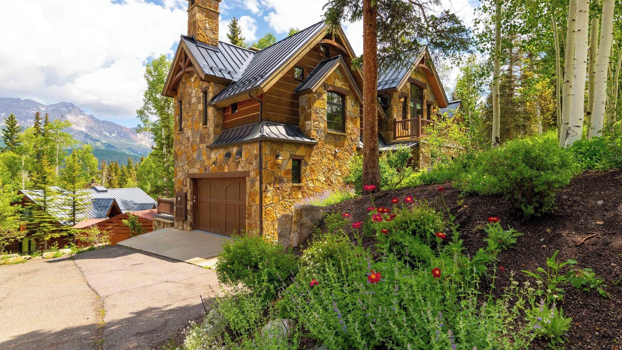 Photo of Outdoor in Mountain Village